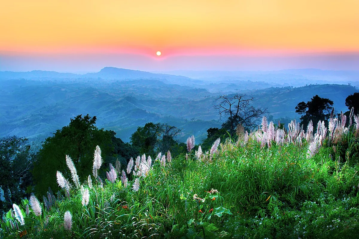 1200px-Sajek_Valley_Rangamati_2